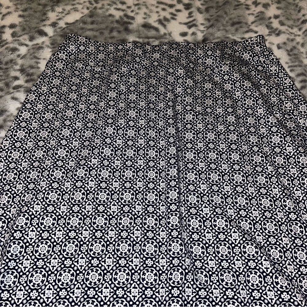 Talbots skirt - Picture 3 of 8